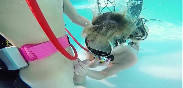 Jason and Monica fucking hard underwater